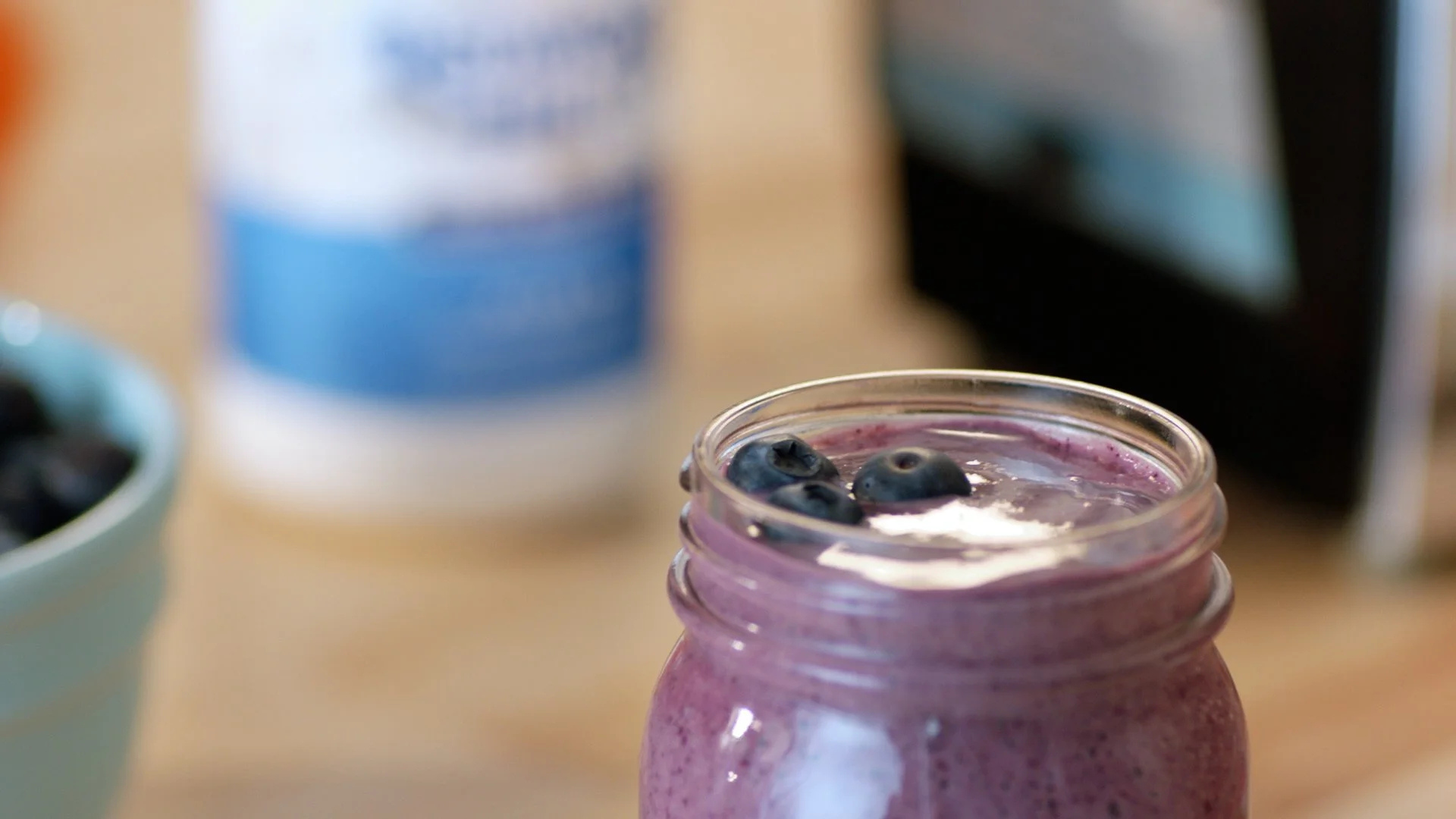 Probiotic Blueberry Matcha Smoothie