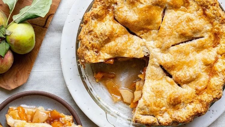 Apple Apricot Pie