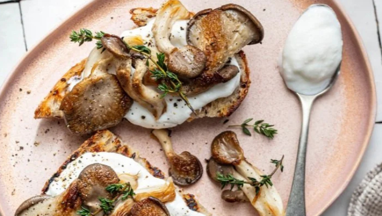 Meyenberg Goat Milk Recipe Mushroom Toast With Goat Yogurt